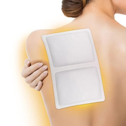Weißes Wärmepflaster auf dem Rücken einer Person. Rechteckig, zweigeteilt. Gelbe Wärme-Illustration.