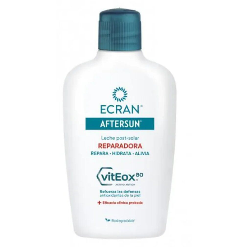 Weiße Flasche mit blauem Deckel. Aufschrift: ECRAN AFTERSUN, Reparierende After Sun Milch mit vitEox80. Klinisch getestet.