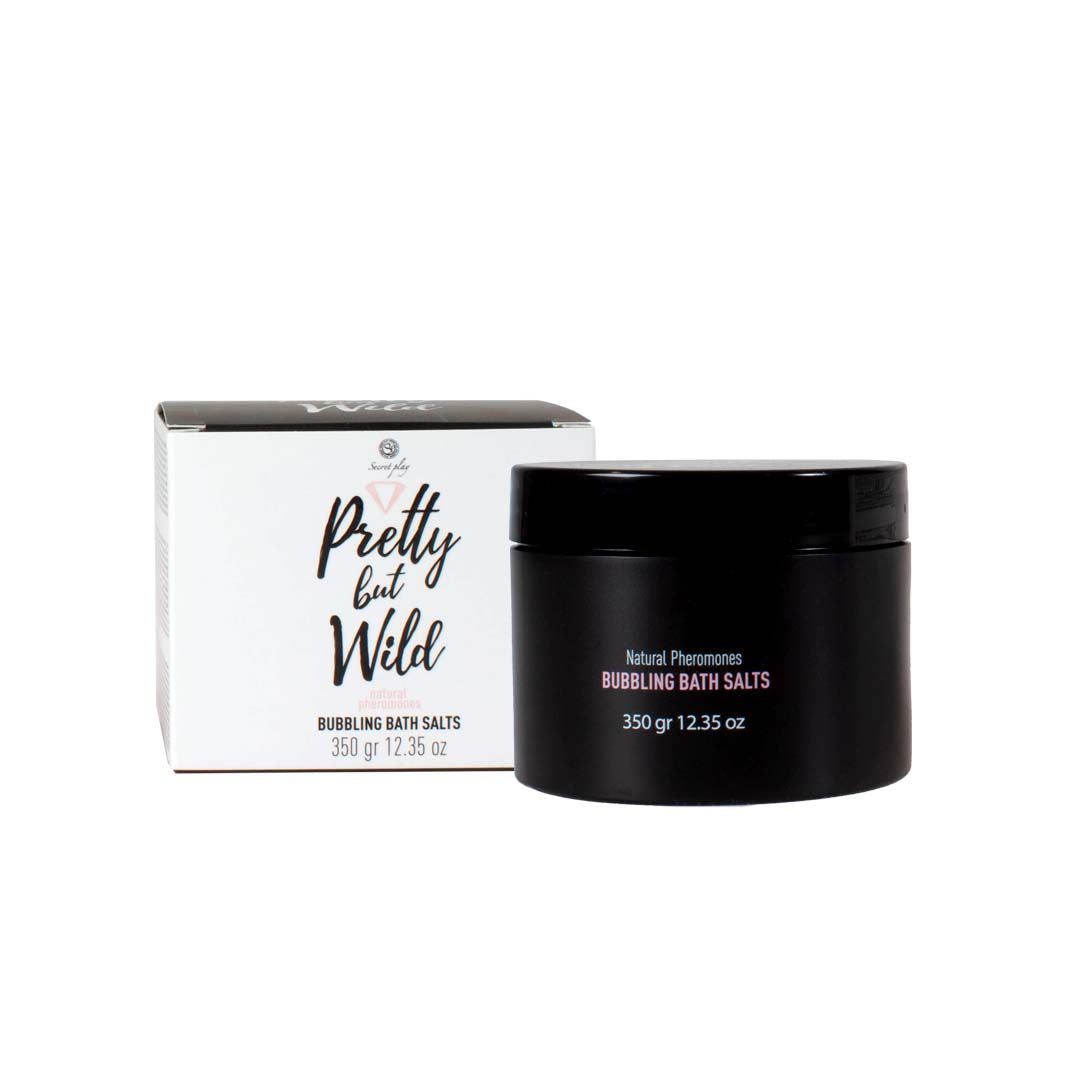 Schwarzer Tiegel und Verpackung mit Aufschrift "Pretty but Wild". Produktname und Gewicht sind angegeben.