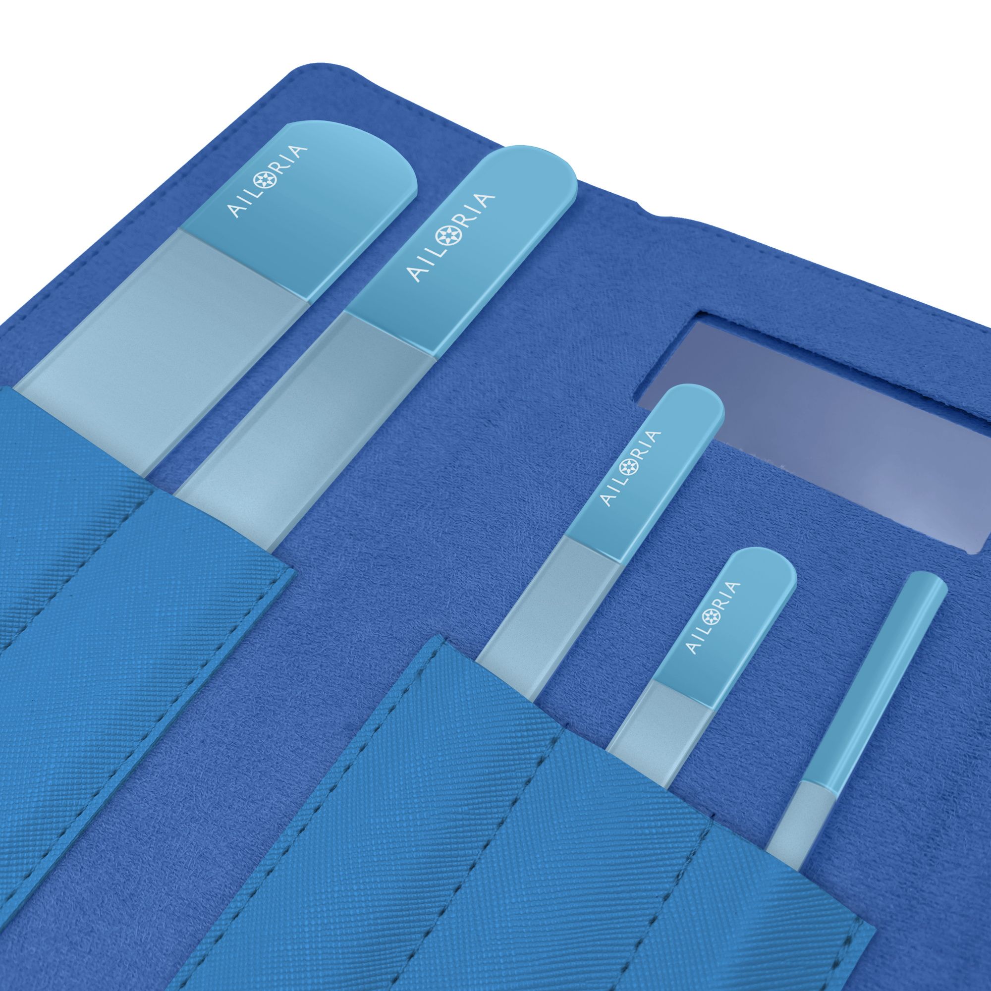 Innenansicht des blauen Etuis. Vier Glasnagelfeilen in verschiedenen Größen. AILORIA-Logo sichtbar.