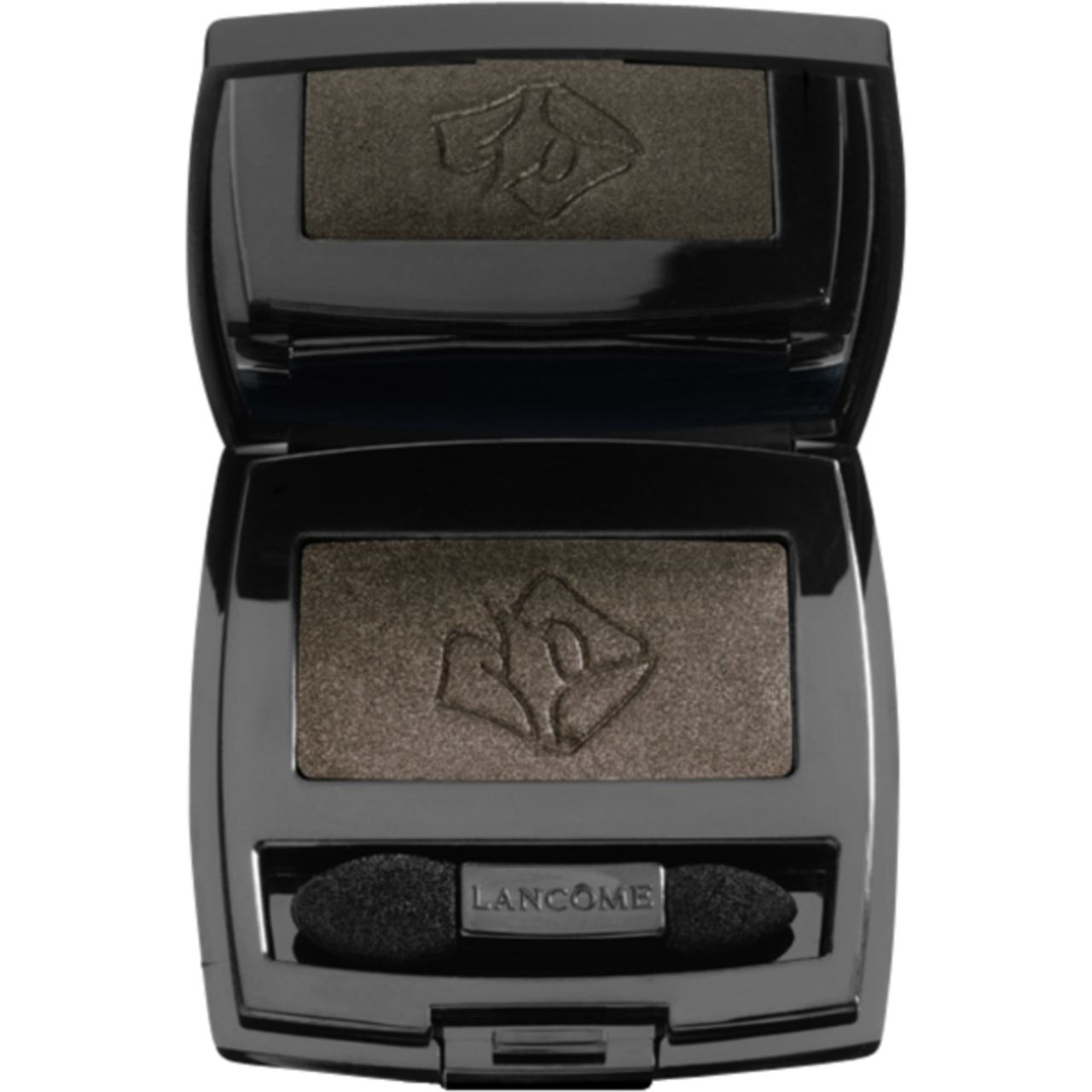 Offener schwarzer Lidschattenbehälter mit grauem Lidschatten und Spiegel. Enthält Applikator und Lancôme-Logo.