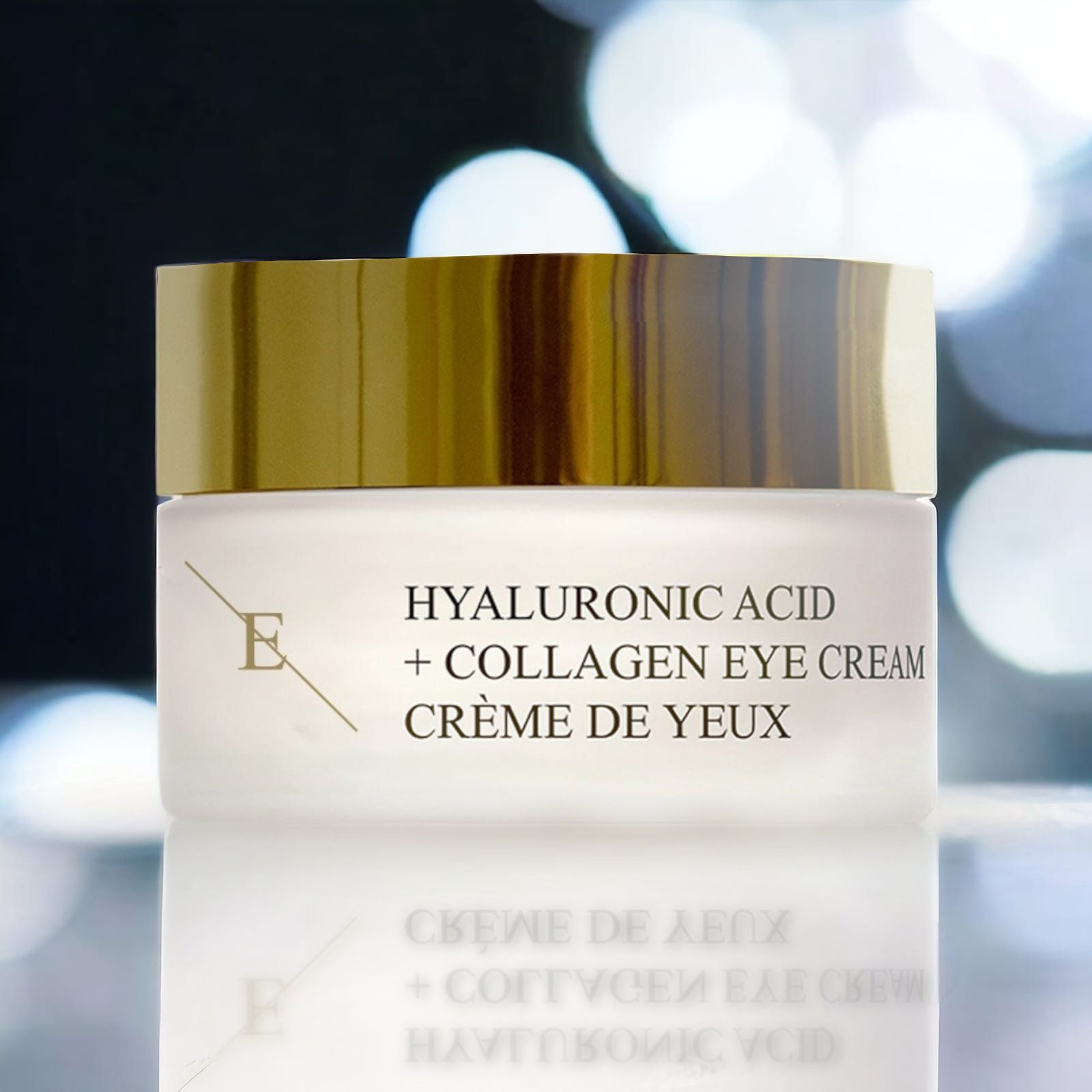 Cremebehälter mit goldenem Deckel. Text: Hyaluronsäure + Kollagen Augencreme. Reflektierender Untergrund.