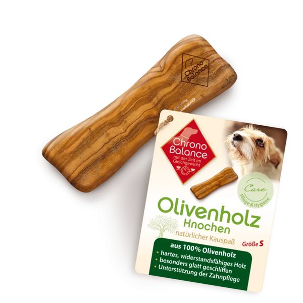Olivenholz-Kauknochen mit Etikett. Etikett mit Produktname, Hundefoto und Text. Kauknochen aus Holz, mit Logo. Größe S.