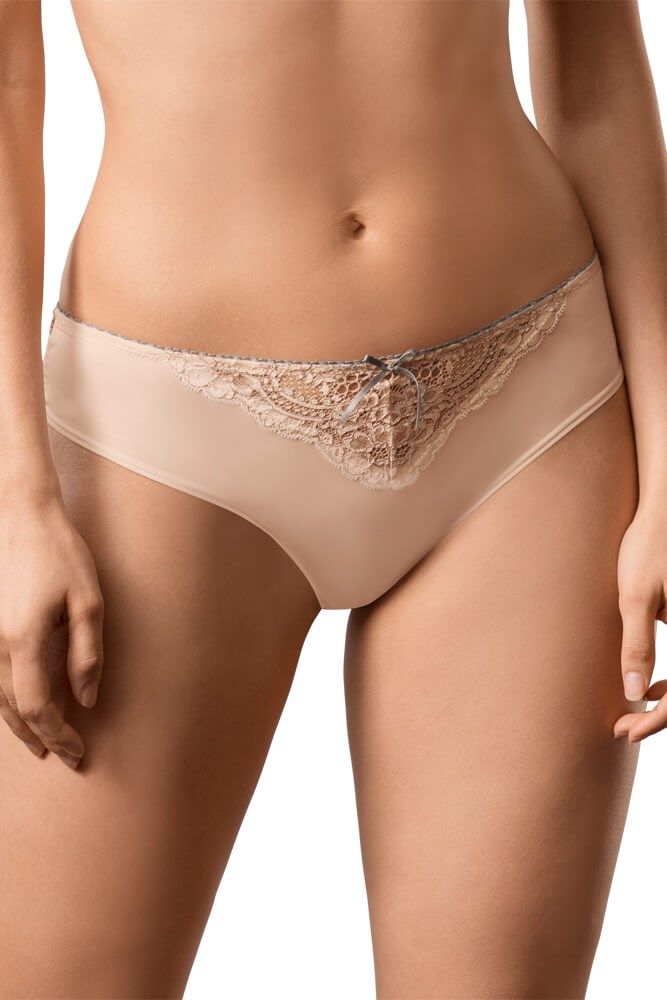 Beige Slip mit Spitze. Spitze am Bund und im Schrittbereich. Kleiner Zierknoten vorne.