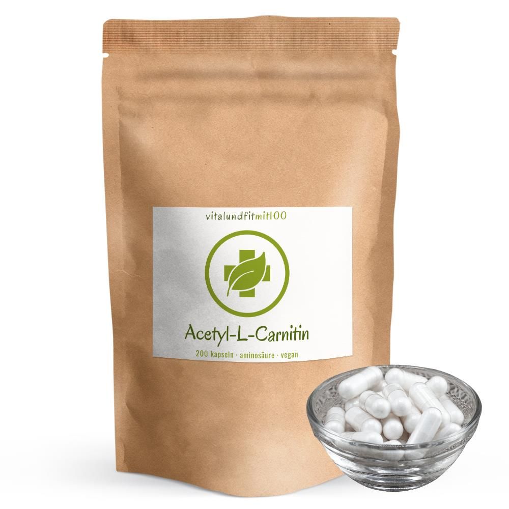 Braune Tüte mit Etikett: vitalundfitmit100, Acetyl-L-Carnitin, 200 Kapseln. Glasschale mit weißen Kapseln.