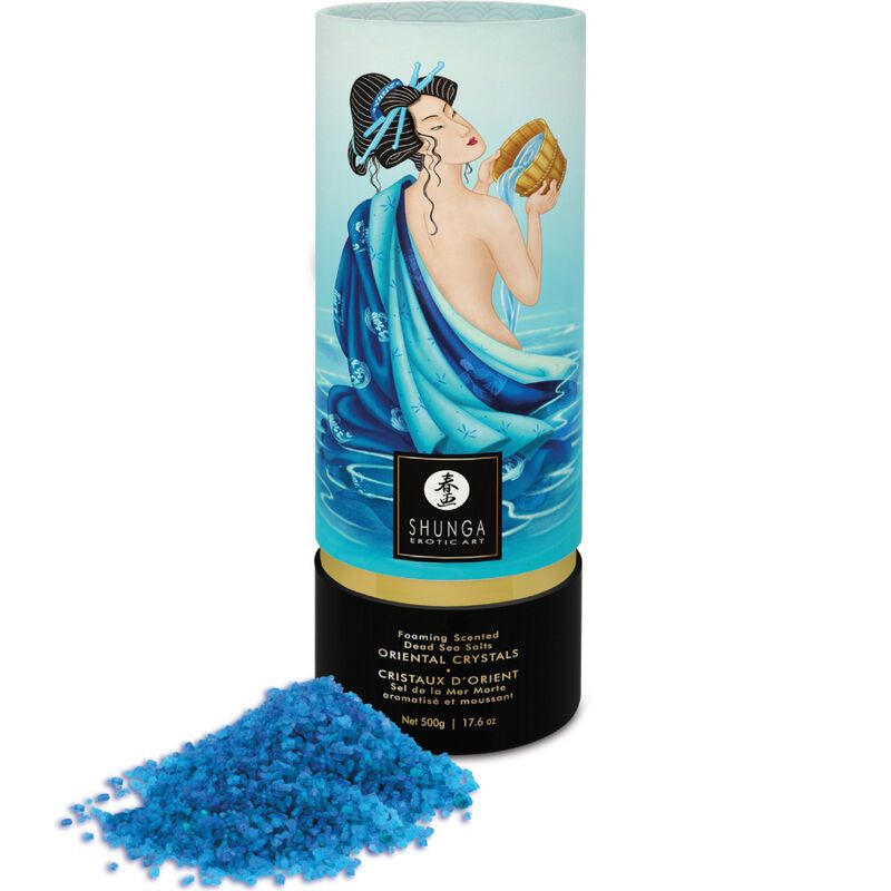 Zylindrische Verpackung mit Badesalz. Marke Shunga. Text: Oriental Crystals. Abbildung: Frau im Wasser.