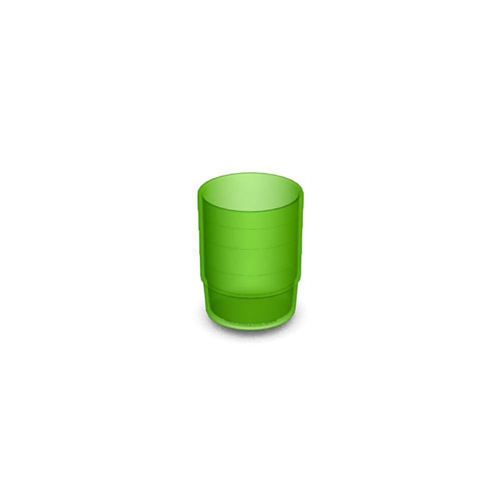 Grüner Becher, zylindrisch, geriffelt. Ohne Deckel. Auf weißem Hintergrund.