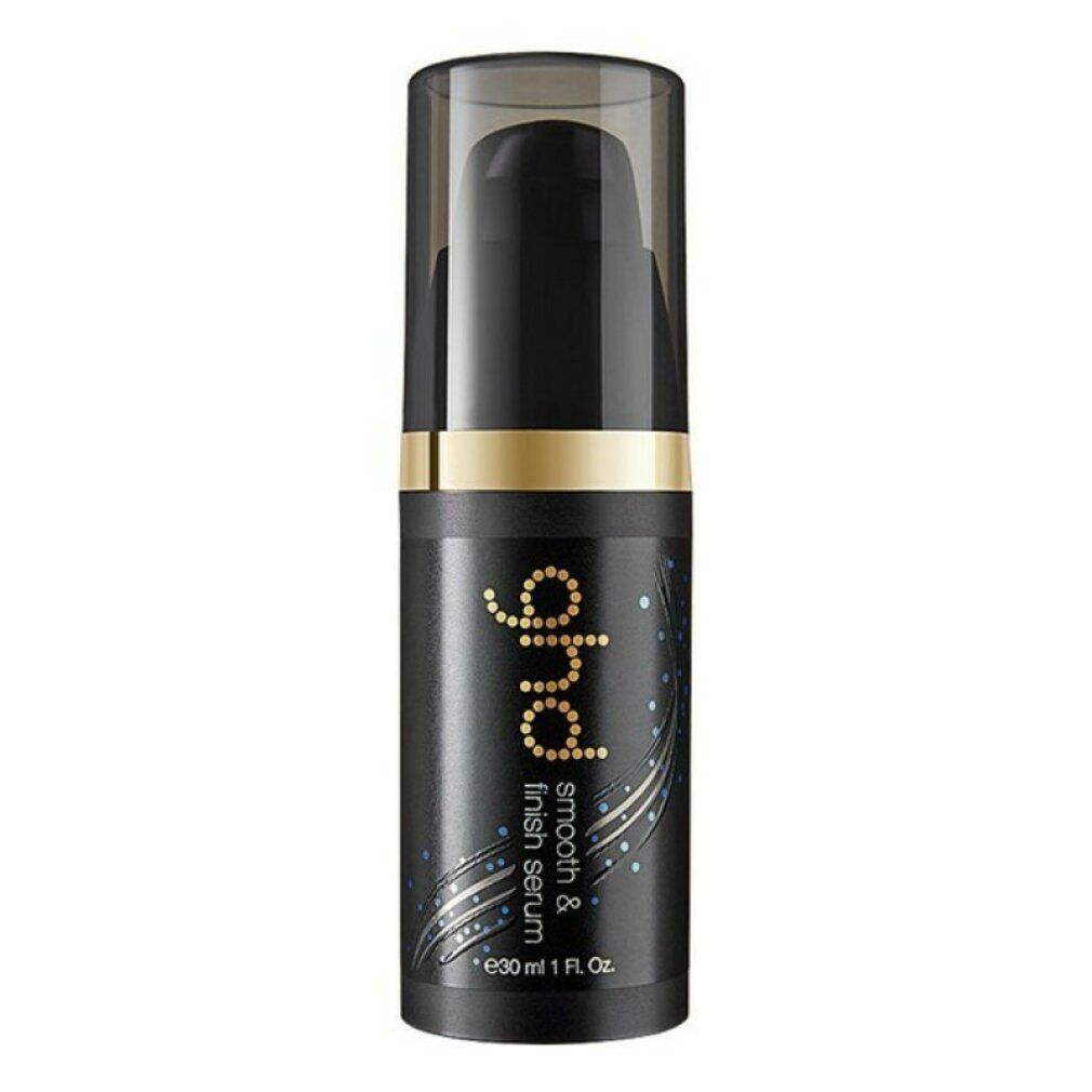 Schwarze Flasche mit goldfarbenen Akzenten. Aufschrift: ghd smooth & finish serum. Mit Dosierpumpe und Deckel. 30 ml.
