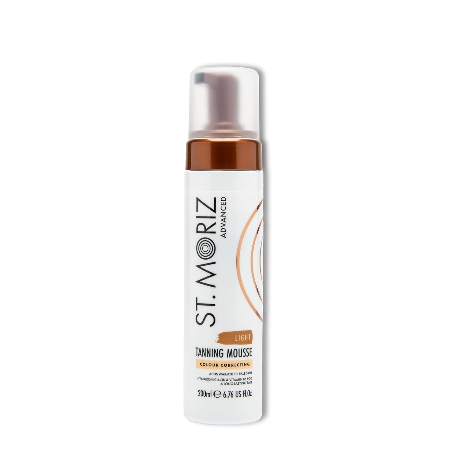 ST. MORIZ Advanced Tanning Mousse, Light. Weiße Flasche mit braunem Deckel. Produktname und Logo deutlich sichtbar.