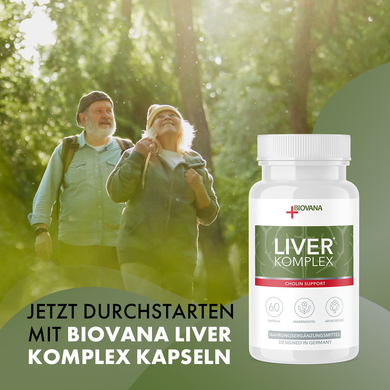 Weißes Pillenbehälter mit grünem Etikett. Aufschrift: LIVER KOMPLEX. Marke: Biovana. Älteres Ehepaar im Wald. Text: Jetzt durchstarten.