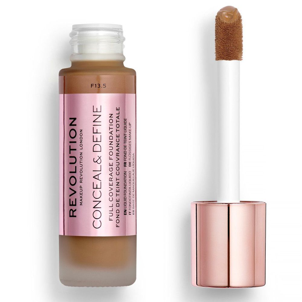 Foundation-Fläschchen mit Applikator. Rosa Etikett mit Schriftzug Conceal & Define. Farbton F13.5. Deckkraft: Full Coverage.