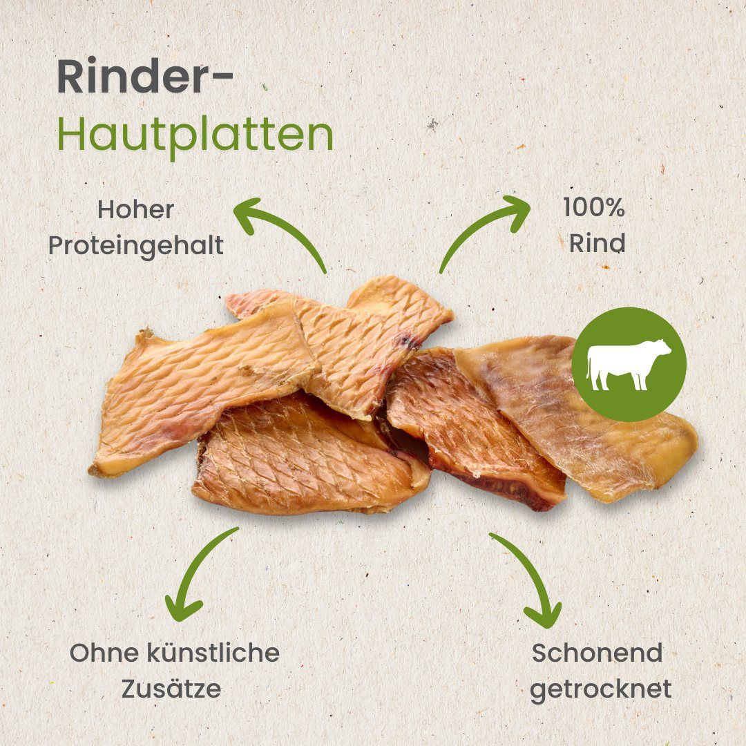 Getrocknete Rinderhautplatten mit Textangaben zu Proteingehalt und Herkunft.