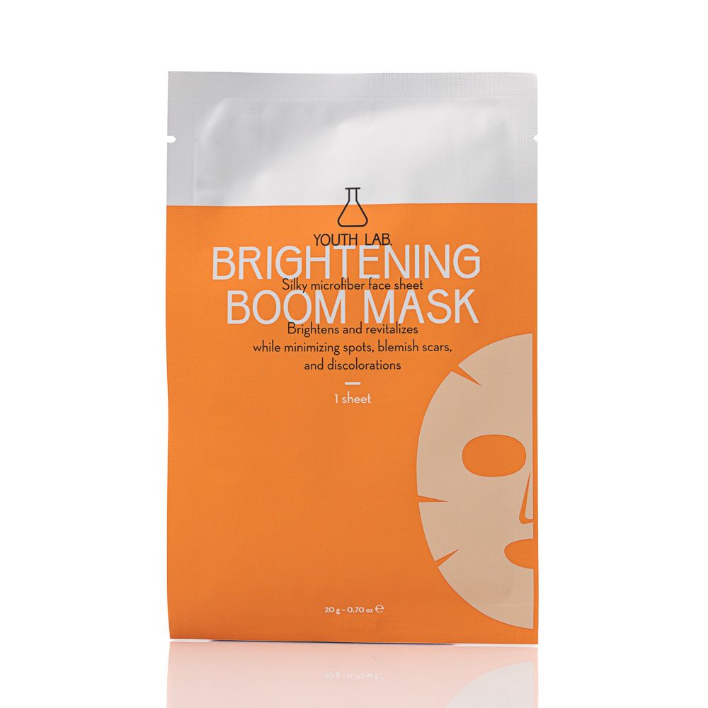 Einzelverpackung YOUTH LAB Brightening Boom Mask. Orange-weiße Verpackung mit Produktnamen und Gesichtsmasken-Illustration. Enthält 1 Maske.