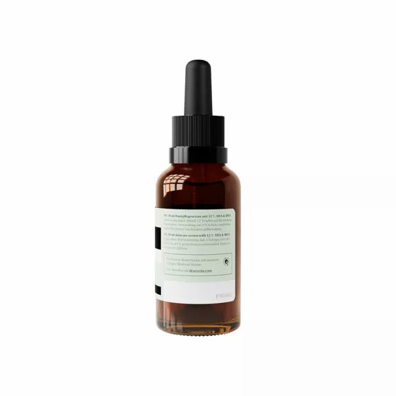 Braune Serumflasche mit schwarzer Pipette. Rückseite mit weißem Etikett und Text. Vegan-Siegel.