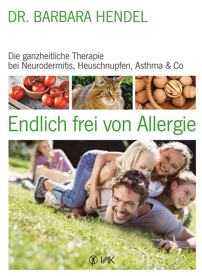 Buchcover mit Titel "Endlich frei von Allergie". Oben: Tomaten, Katze, Nüsse. Unten: Familie auf Wiese.