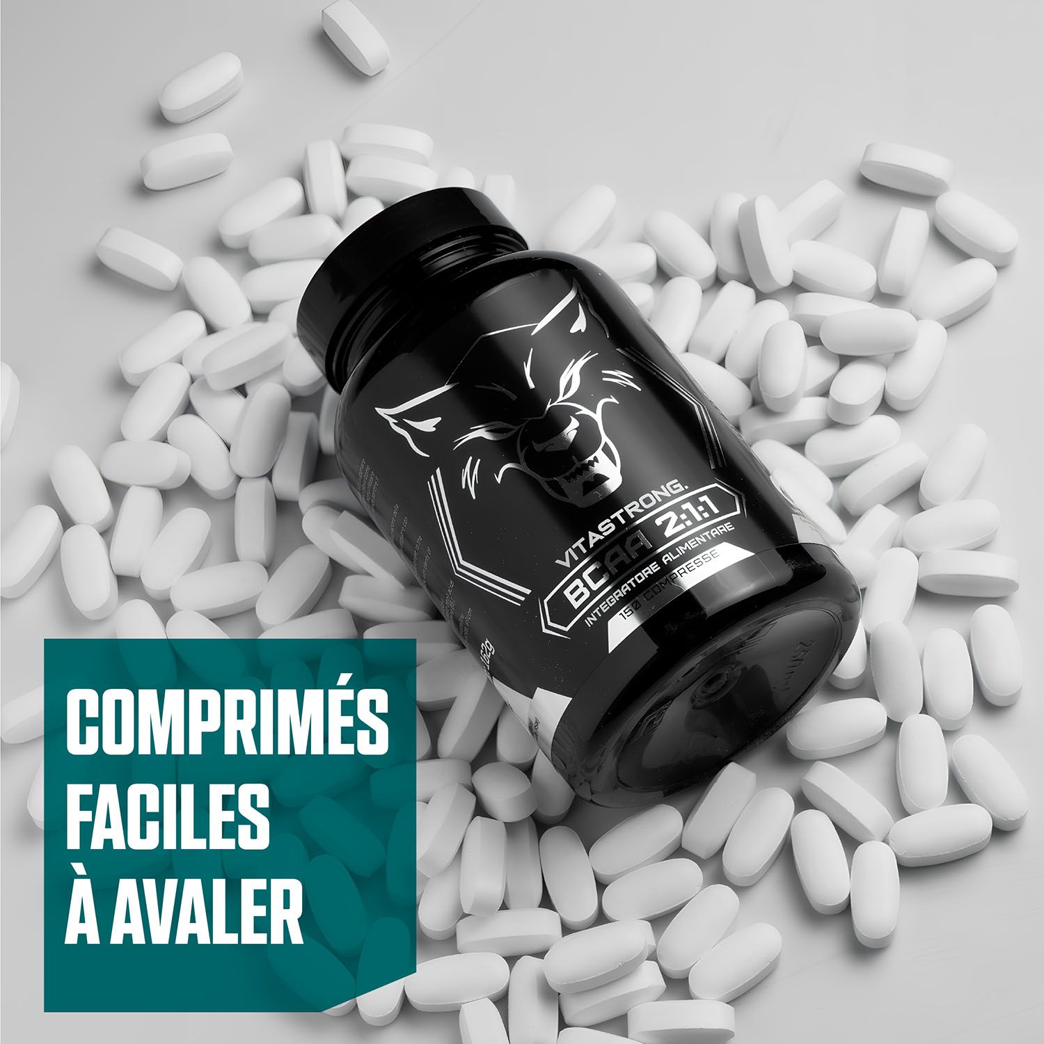 Flacon noir avec comprimés. Vitastrong BCAA 2:1:1. 150 comprimés. Inscription : Comprimés faciles à avaler.