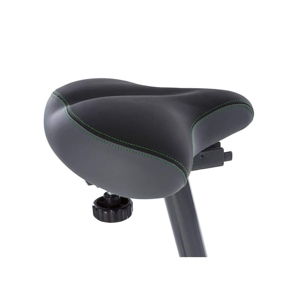 Fahrradsattel. Schwarz und grau, mit grünen Nähten. Verstellbar.