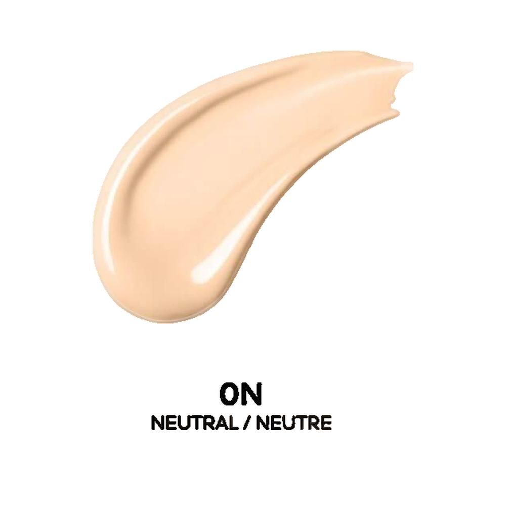 Beigefarbener Concealer-Abstrich. Text: ON, Neutral/Neutre.