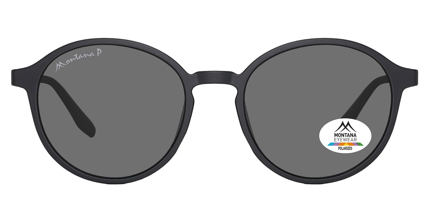 Runde, schwarze Sonnenbrille. Montana Eyewear Logo auf dem Bügel. Polarisierte Gläser. Logo-Aufkleber auf dem rechten Glas.