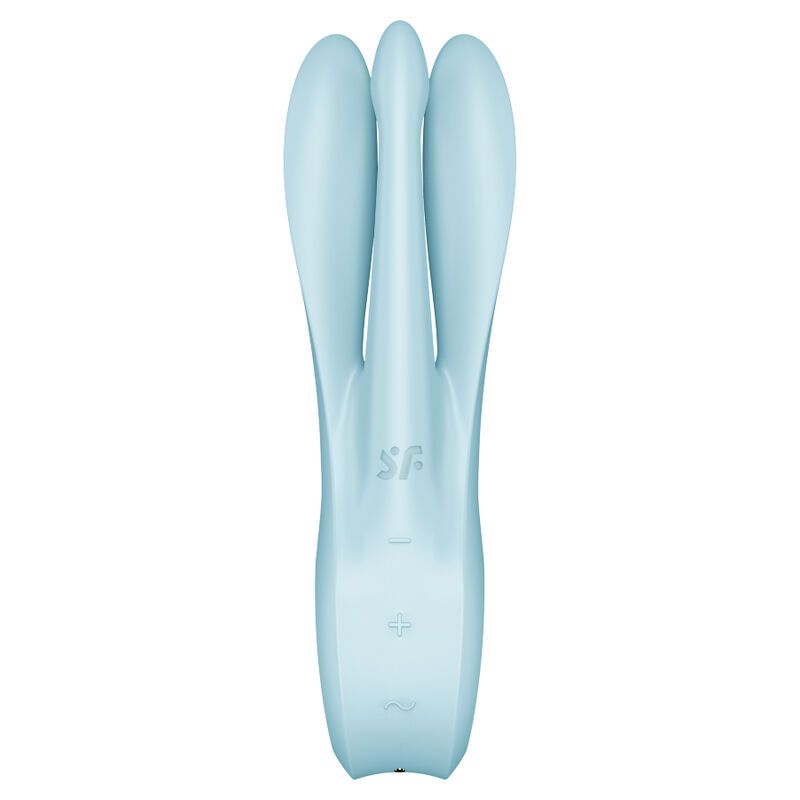 Hellblauer Vibrator mit drei Stimulationsarmen. SF-Logo und Bedienelemente sichtbar.