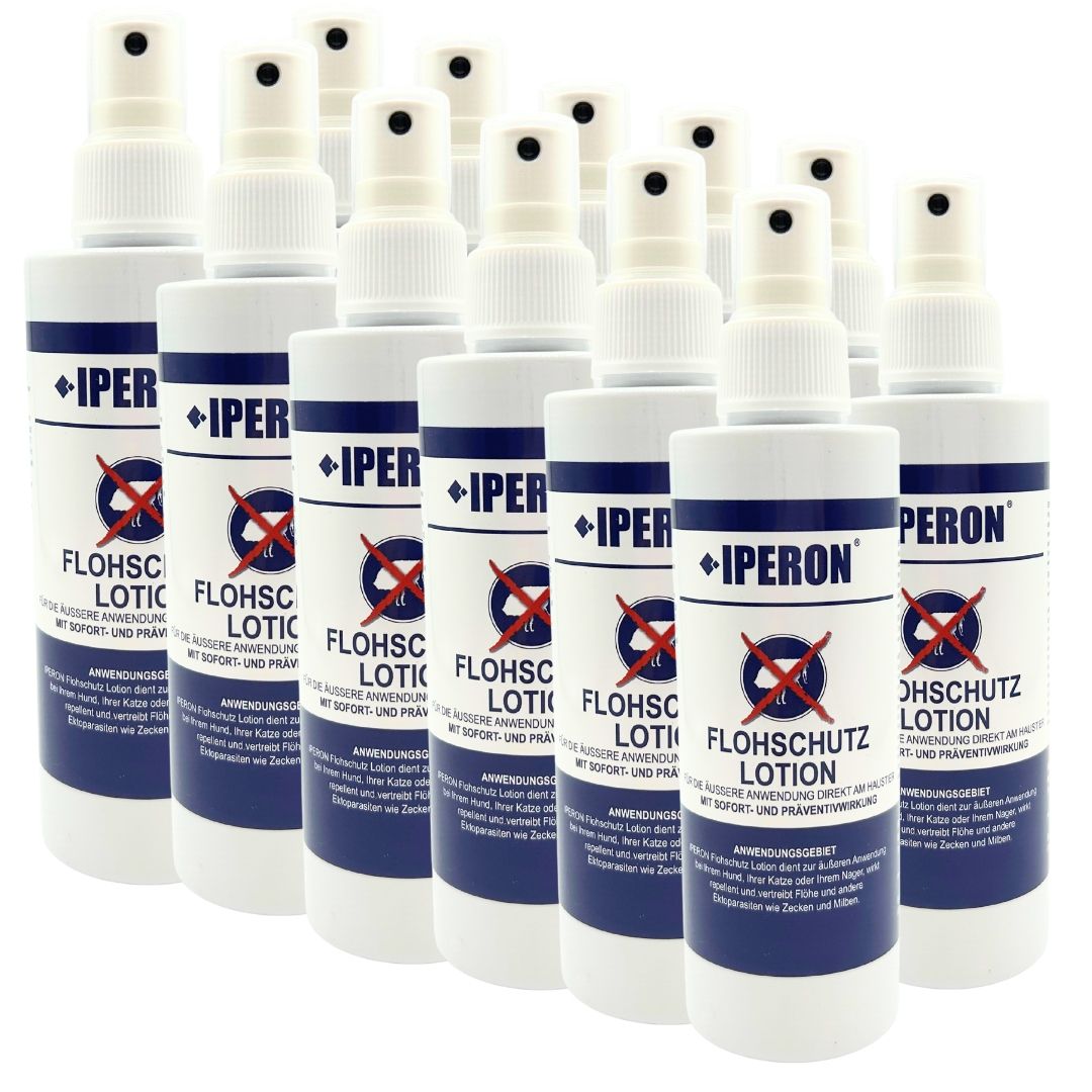 Mehrere Flaschen IPERON® Flohschutz Lotion nebeneinander.