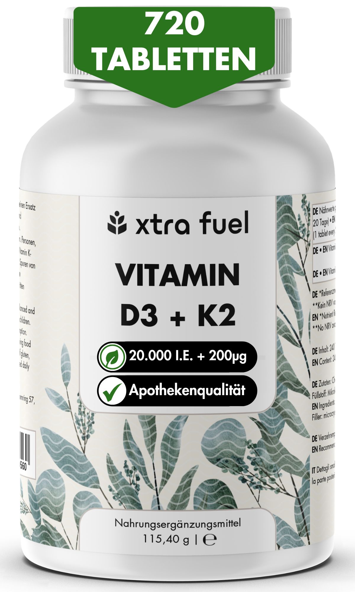 Weiße Flasche mit Tabletten. Aufschrift: XTRA FUEL Vitamin D3 + K2. 720 Tabletten. Apothekenqualität.