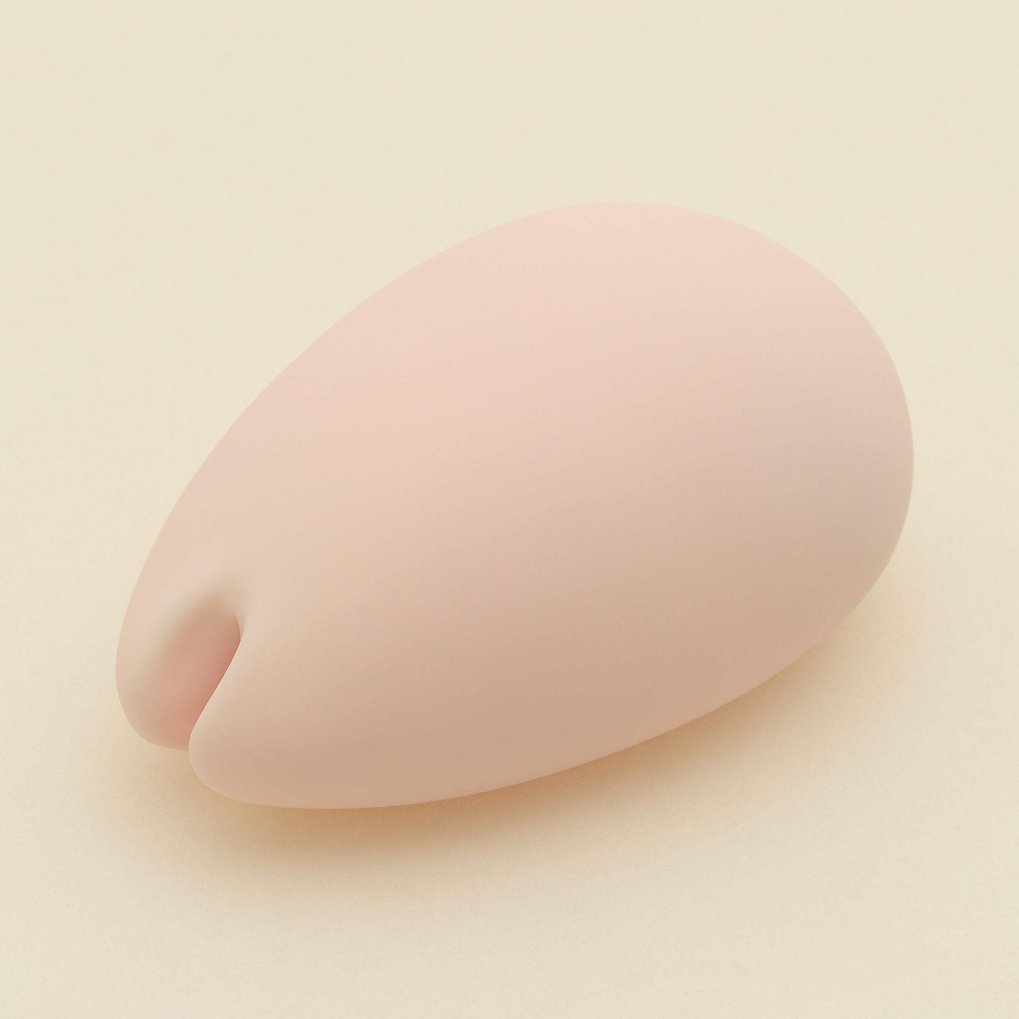 Rosa TENGA iroha SAKURA Vibrator. Eiförmig, mit einer Aussparung. Glatte Oberfläche.