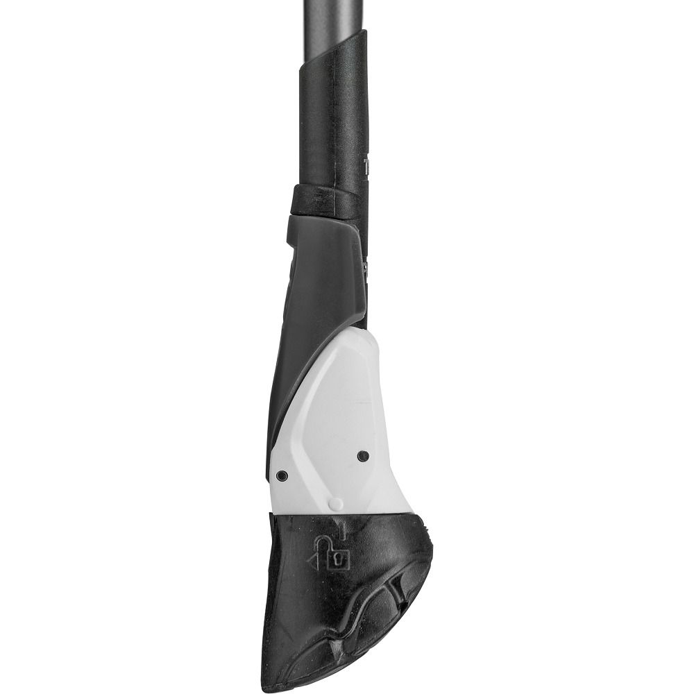 Nahaufnahme der Spitze eines Nordic-Walking-Stocks. Schwarze Spitze mit weißem Element.