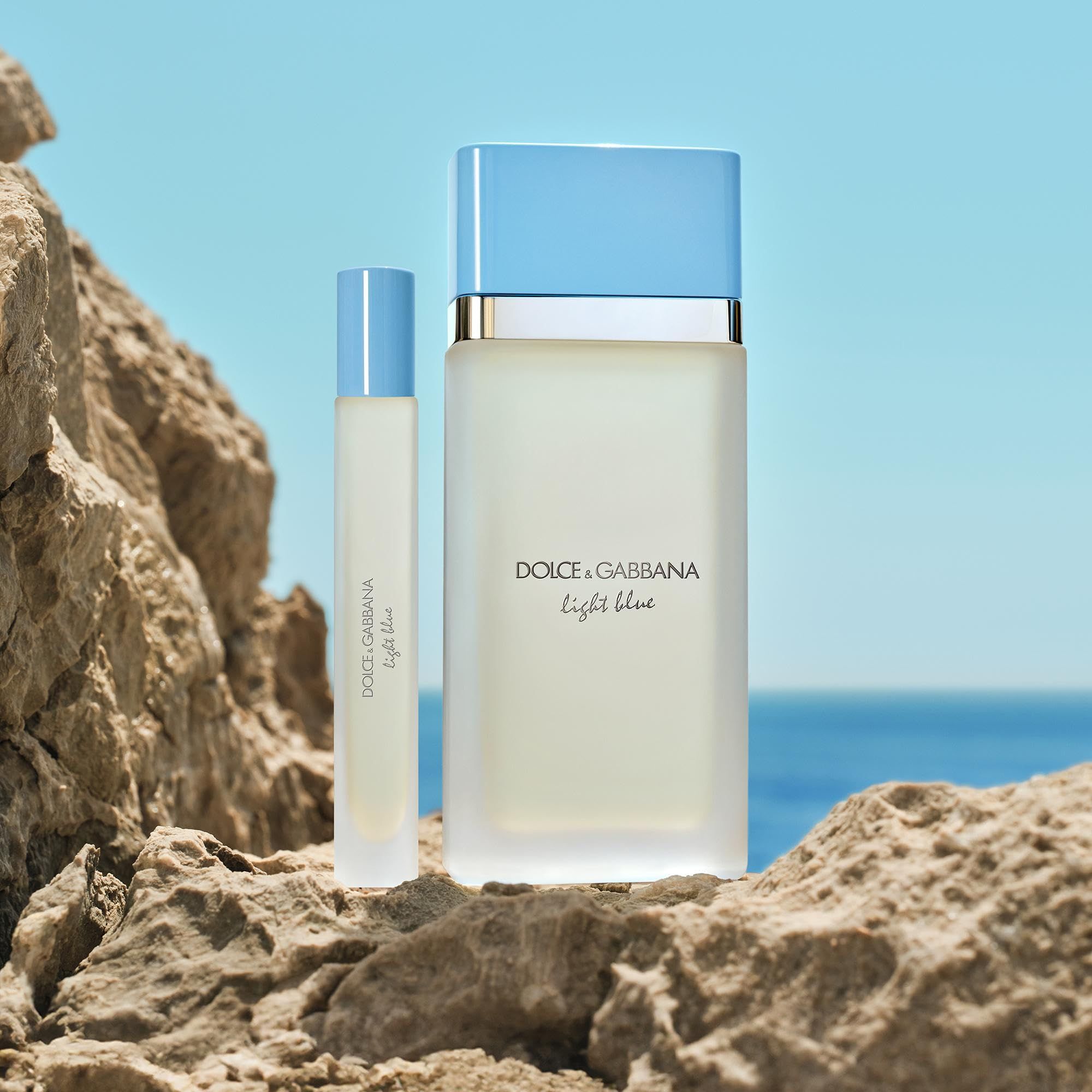 Flakon und Roll-on-Flakon. Aufschrift: Dolce & Gabbana Light Blue.