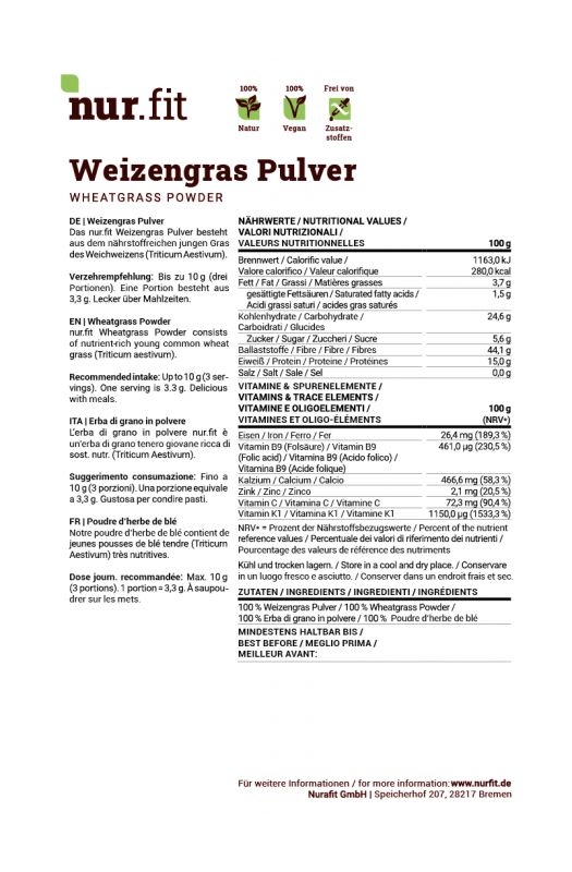 Verpackung mit Weizengras Pulver. Aufdruck: Logo nur.fit, Weizengras, Nährwertangaben, Inhaltsstoffe. Text in Deutsch, Englisch, Italienisch, Französisch.