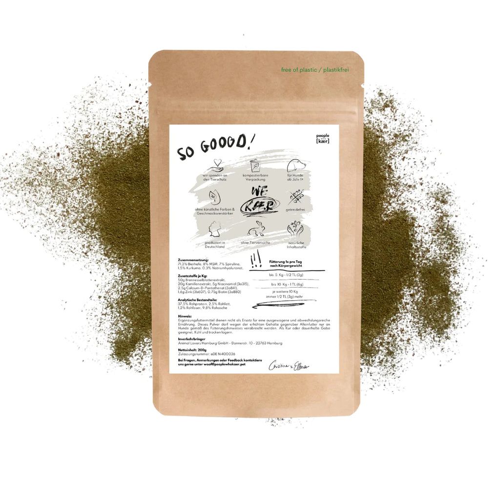 Produktverpackung mit Text 'Haut & Fell Pulver für Hunde'. Text: 'natürliches Ergänzungsfuttermittel'. Enthält Informationen zu Inhaltsstoffen und Dosierung.