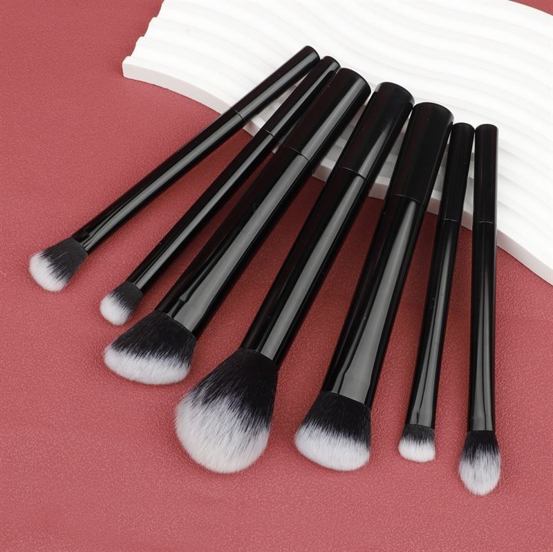Chic Makeup Brush Set