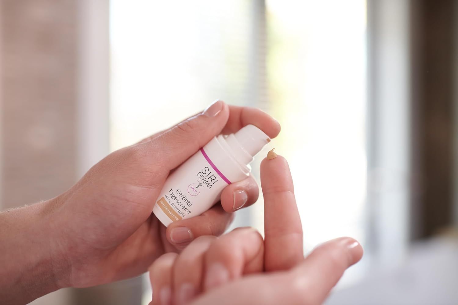 SIRIDERMA Getönte Tagescreme o. Duft heller Hautton