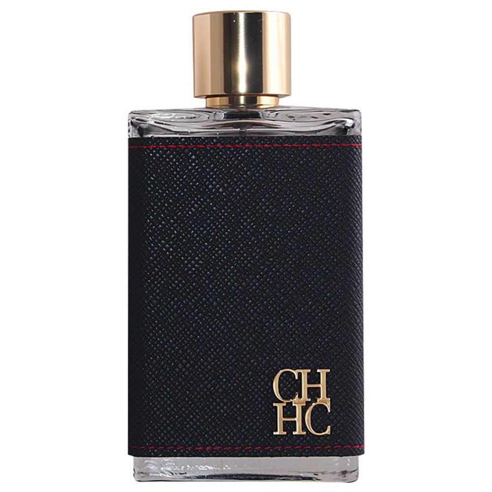 CH Men Eau de Toilette Flakon. Schwarzes Leder, goldener Verschluss, roter Naht, Schriftzug CH. Rechteckige Form.