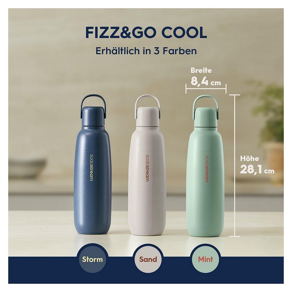 Drei SodaStream Fizz & Go Cool Metallflaschen in Mint, Sand und Storm. Maße: 28,1 cm Höhe, 8,4 cm Breite.