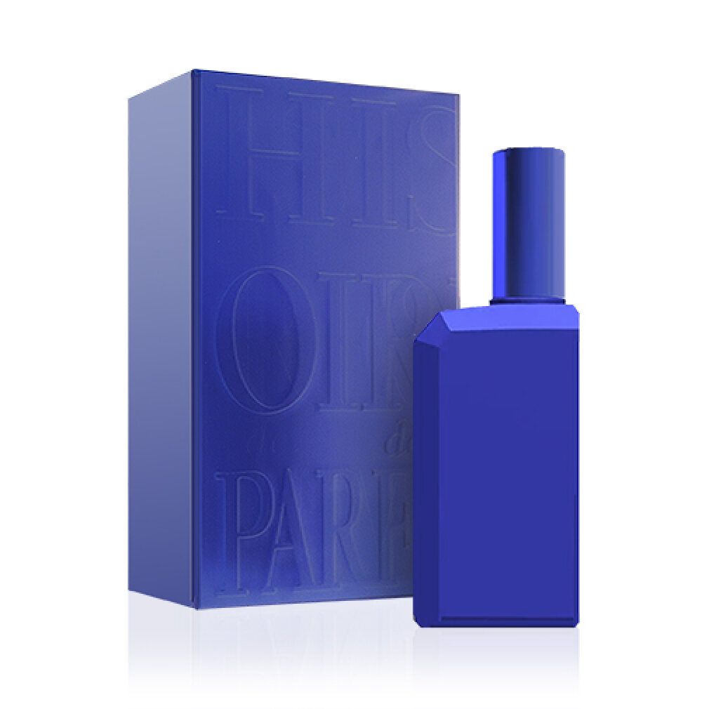 Blaue Eau de Parfum Flasche und Box mit geprägtem Markennamen.