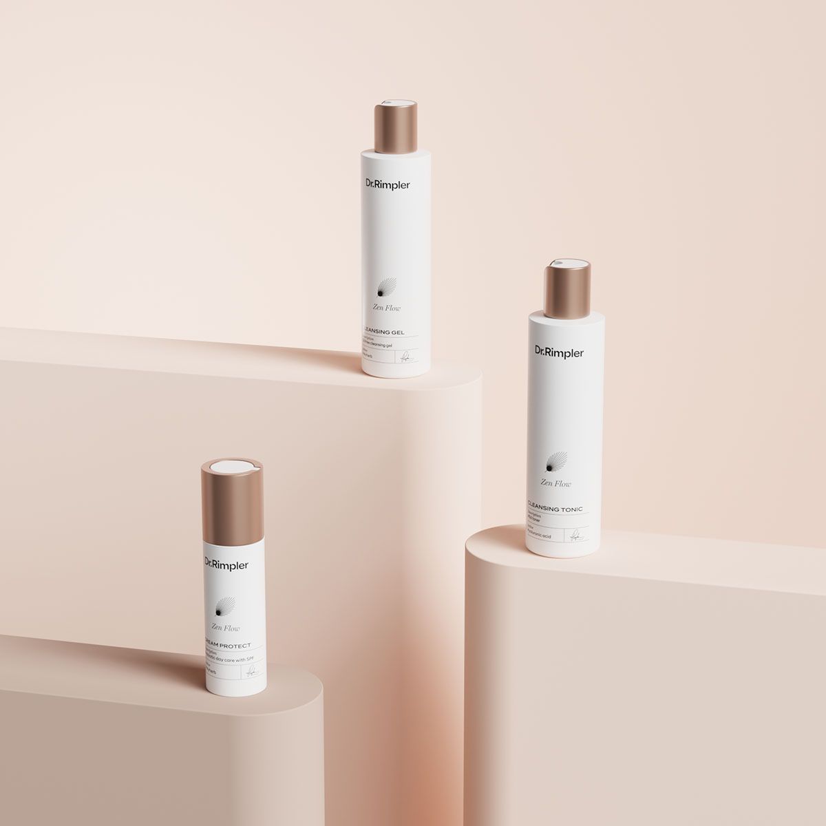 Dr. Rimpler Zen Flow Produkte auf Podesten: Cleansing Gel, Cleansing Tonic, Cream Protect.