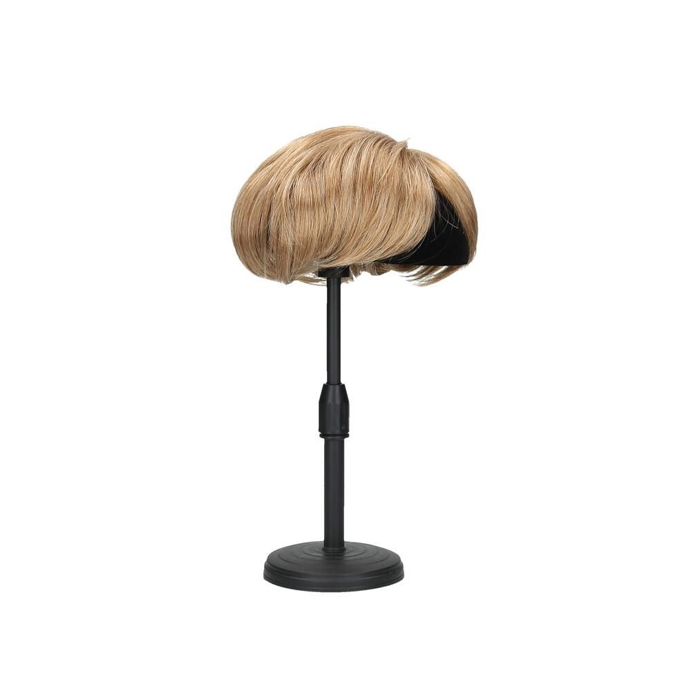 Hellblondes Haarteil auf schwarzem Ständer. Der Ständer ist höhenverstellbar und hat einen runden Fuß.