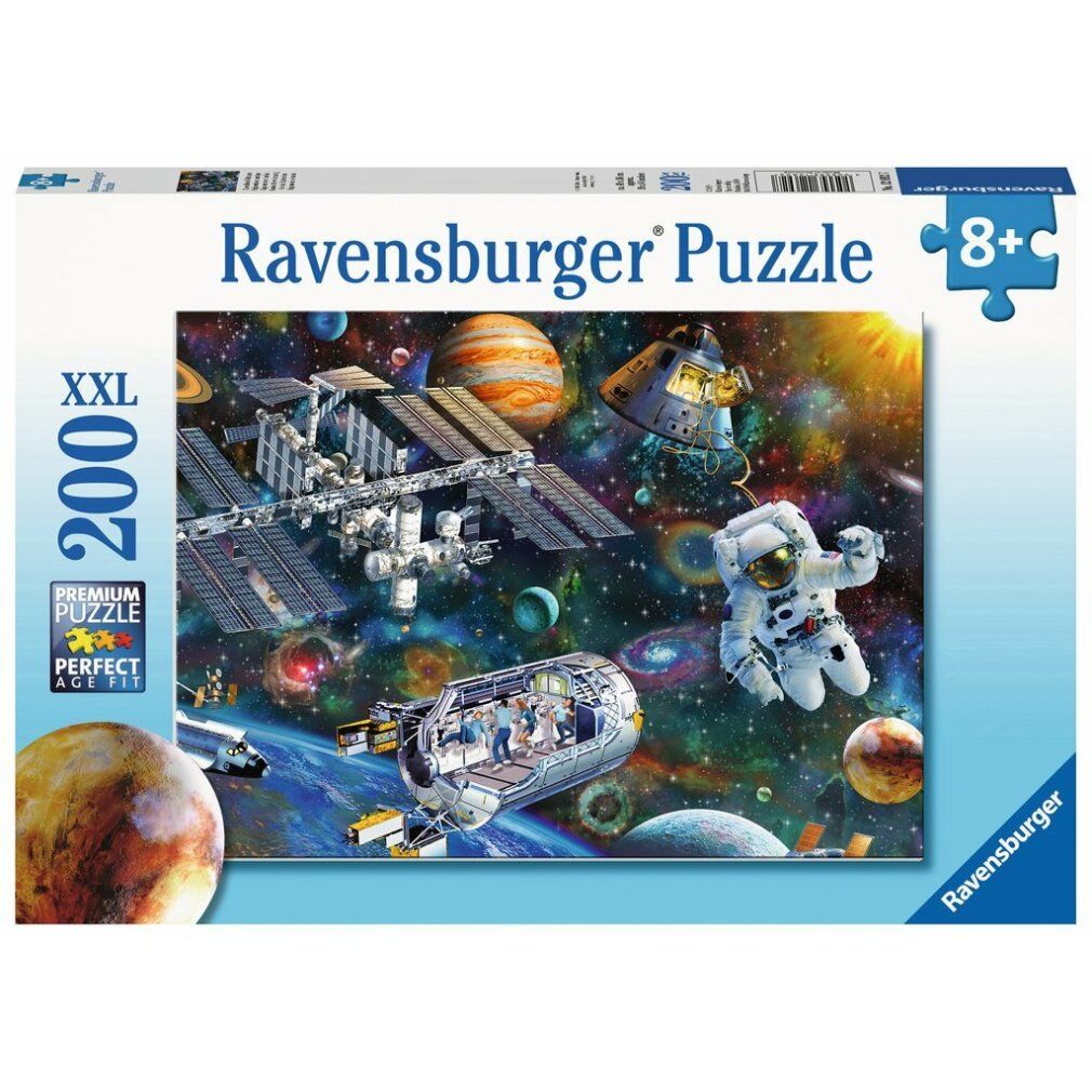 Ravensburger Puzzle, 200 Teile, XXL. Verpackung mit Weltraum-Motiv. Astronaut, Raumstation, Planeten.