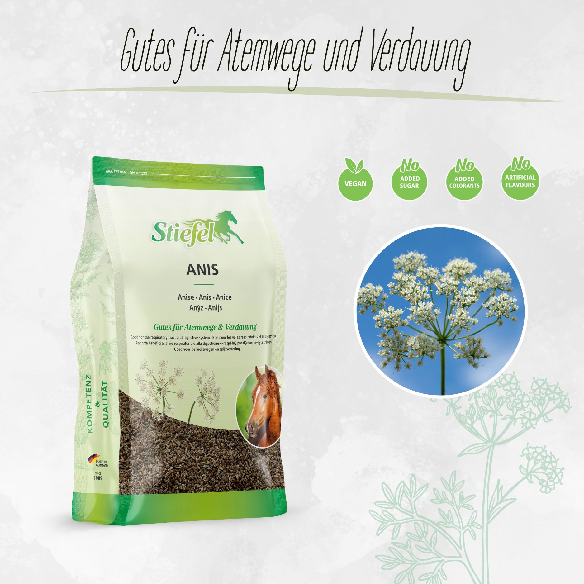 Beutel mit Stiefel Anis. Text: Gutes für Atemwege und Verdauung. Vegan, ohne Zucker, Farbstoffe und Aromen. Abbildung von Anisblüten und Pferd.