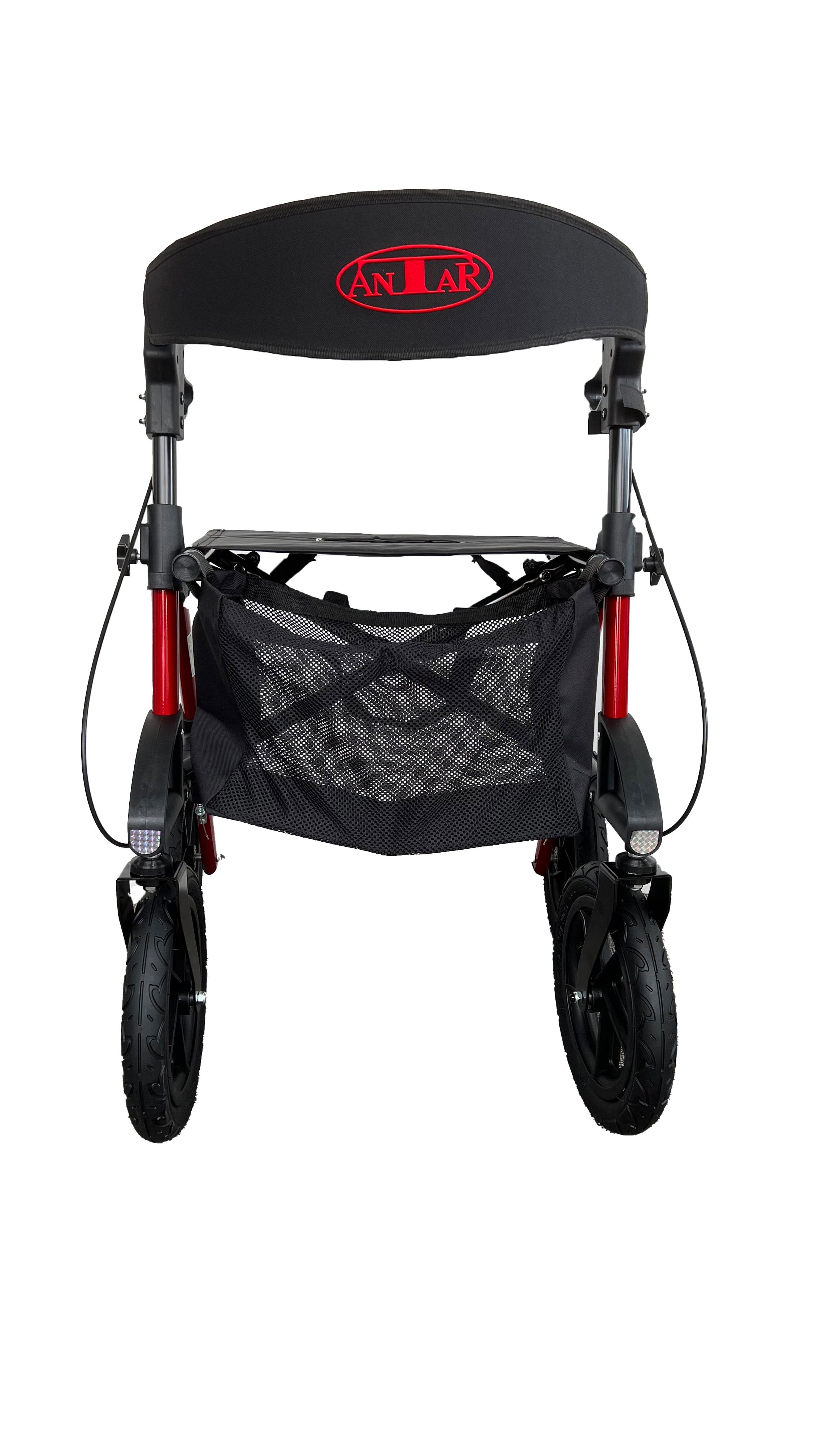 Rollator mit roten Elementen, großen Rädern und schwarzem Korb. Auf der Rückenlehne ist der Schriftzug "ANLAR" zu sehen.