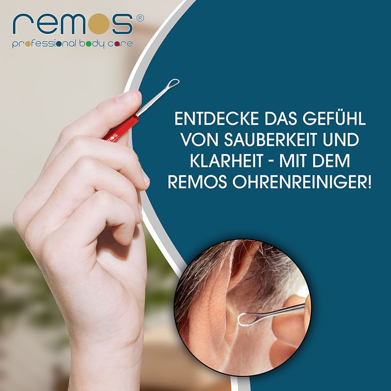 Hand hält Ohrreiniger am Ohr. Text: Entdecke das Gefühl von Sauberkeit und Klarheit. Marke: remos.