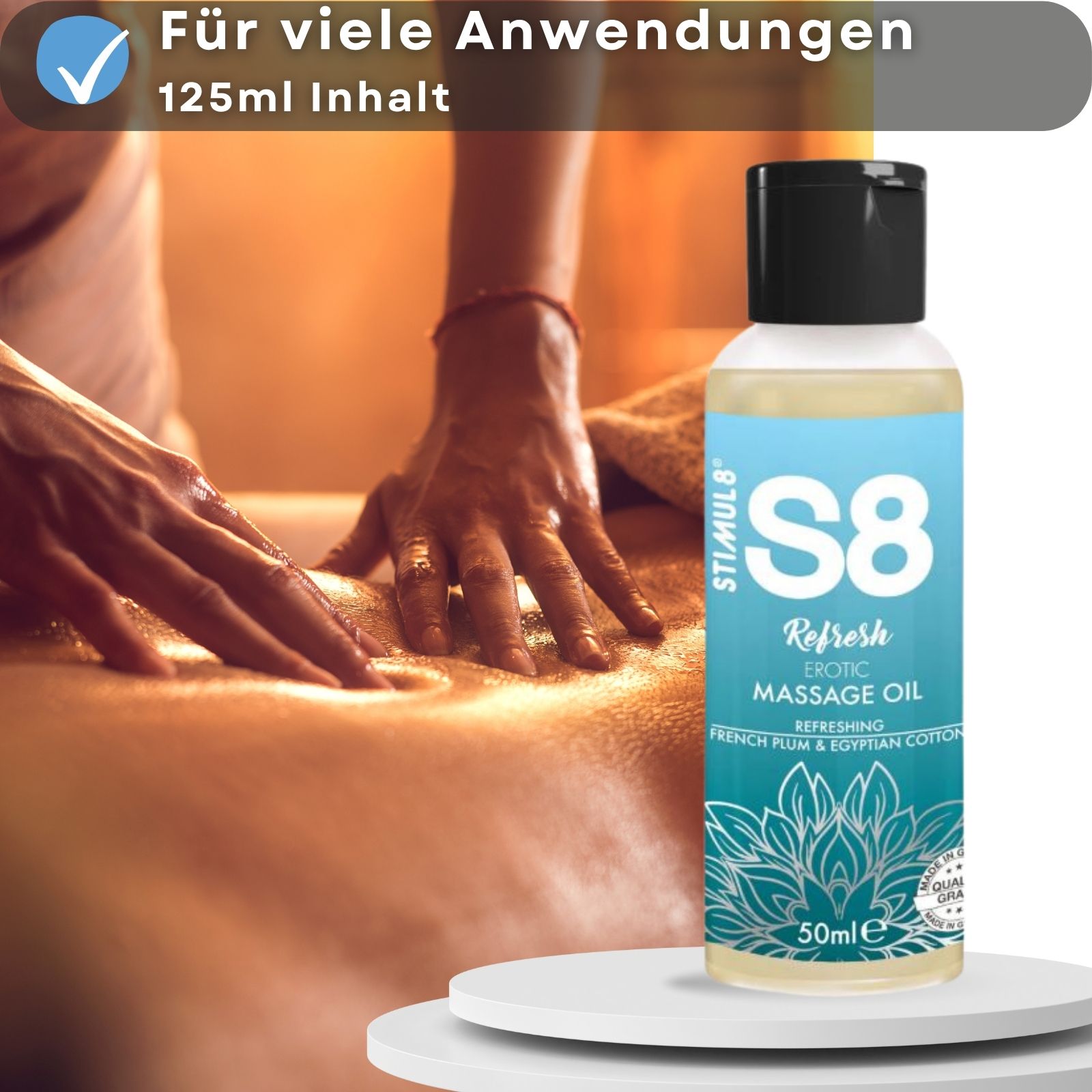 S8 Refresh Erotic Massage Oil. Flasche mit schwarzem Deckel. 50ml. Massage auf dem Rücken.