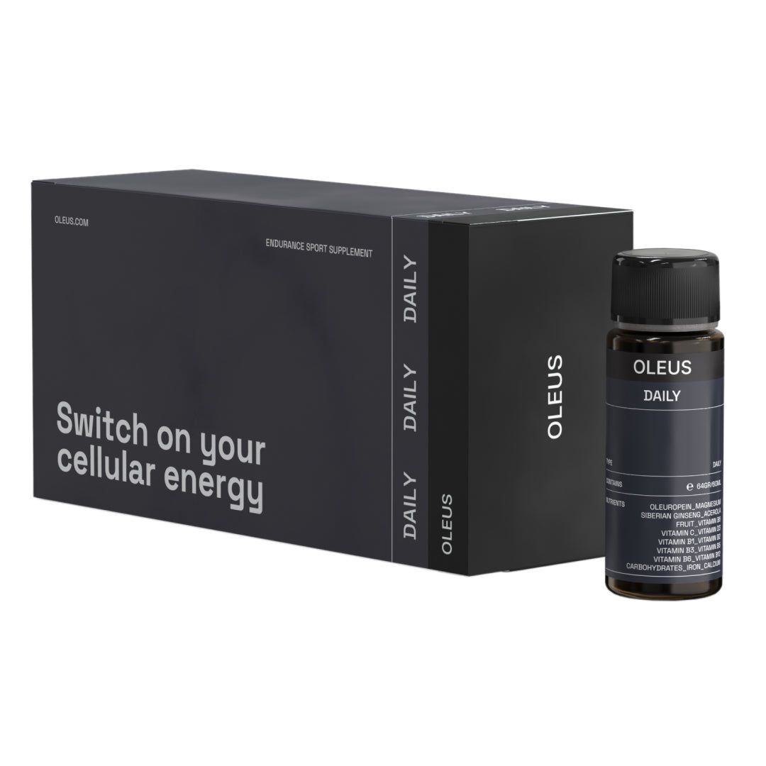 Zwarte doos met een fles. Opschrift: OLEUS DAILY. Doos met opschrift: Switch on your cellular energy.