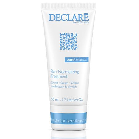 Weiße Tube mit blauem Deckel. Aufschrift: DECLARE, Skin Normalizing Treatment, purebalance. Für empfindliche Haut.
