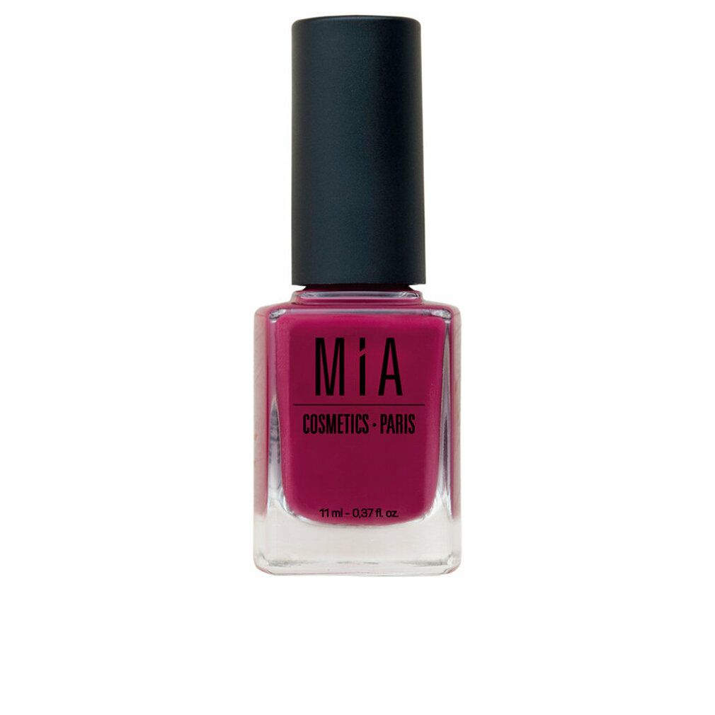 Nagellackflasche mit schwarzem Deckel. Aufschrift: MIA COSMETICS - PARIS. Farbe: Crimson Cherry.