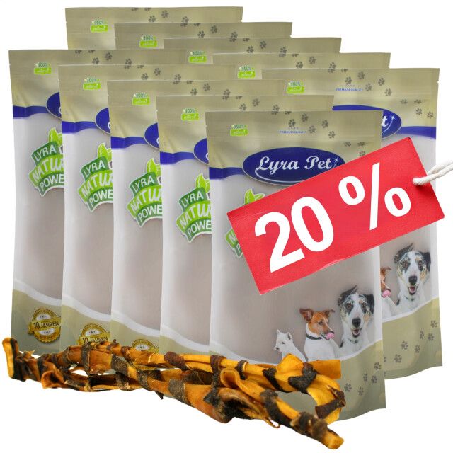 Mehrere Packungen Lyra Pet Rinderkopfhautstangen mit Pansen. Ein rotes Etikett zeigt 20% Rabatt. Aufdrucke: Lyra Pet, Natur Power.