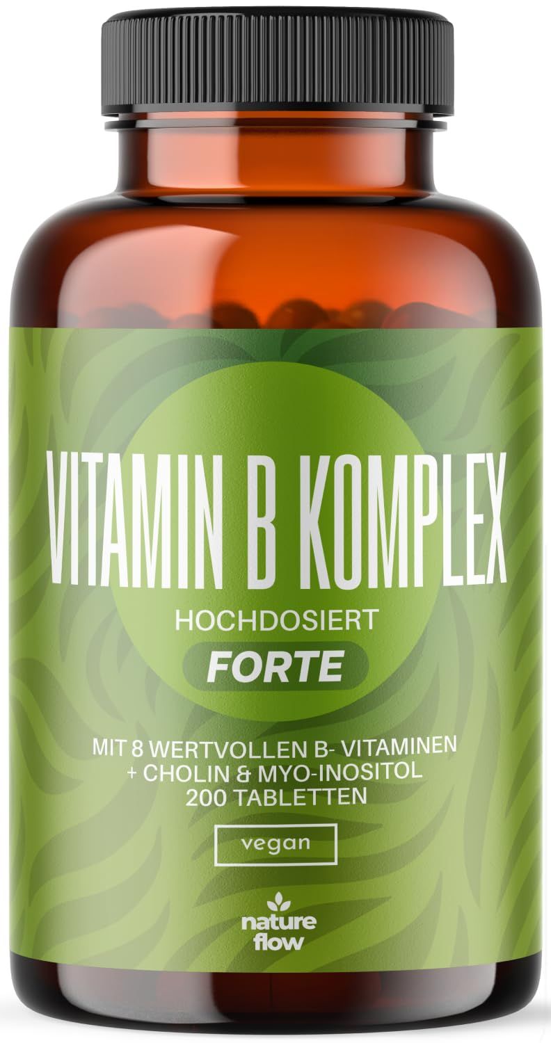 Braune Glasflasche mit Vitamin B Komplex Tabletten. Grün-weißes Etikett mit Produktinformationen. Schwarzer Deckel.